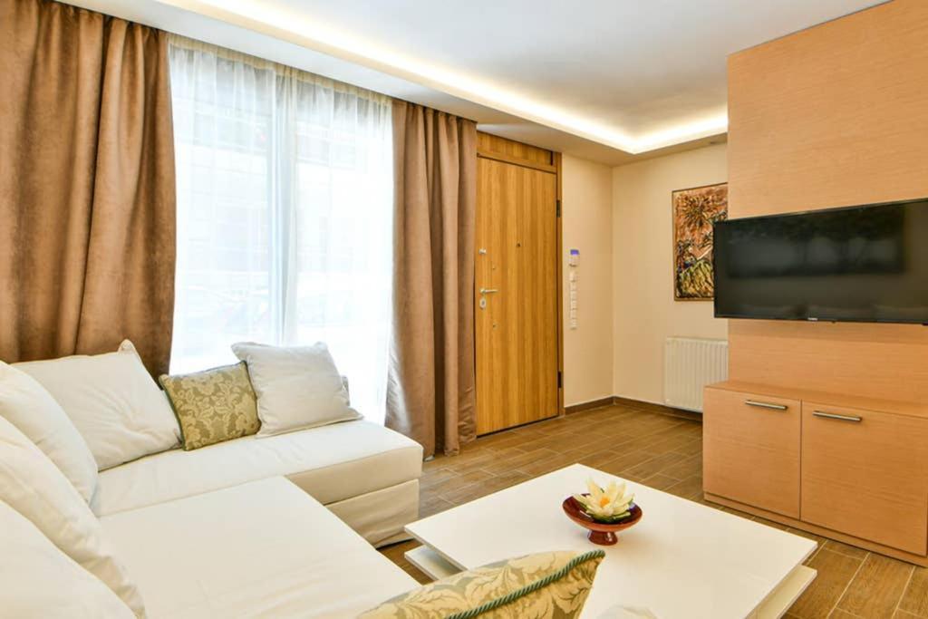 Апартаменты Modern Hospitality, With Private Garden, Афины Экстерьер фото