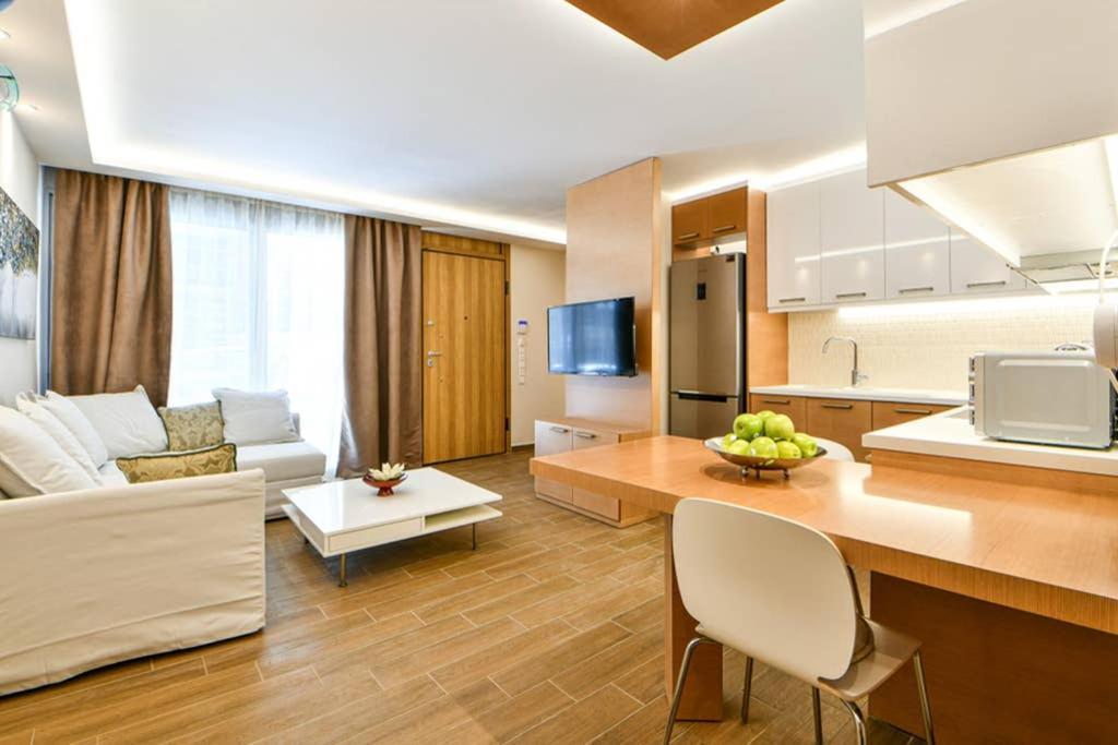 Апартаменты Modern Hospitality, With Private Garden, Афины Экстерьер фото